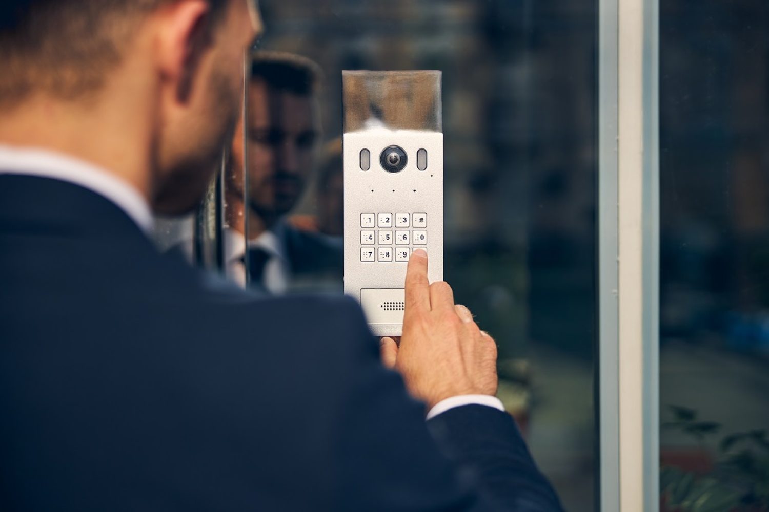 Controlador de acesso: saiba o que faz esse profissional